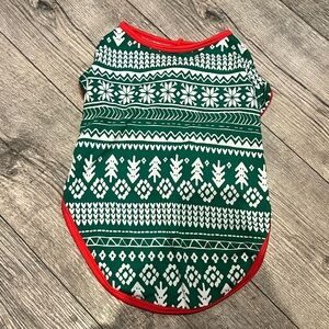 Festive Holiday Christmas Green and White Dog / Pet Pajamas Sweater NWOT